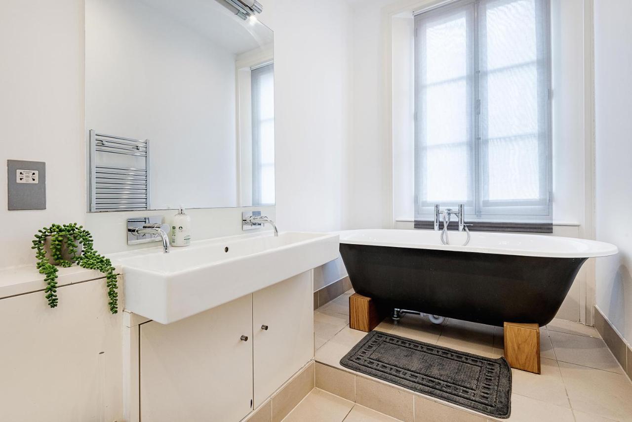 Modern Mayfair Apartments Londen Buitenkant foto